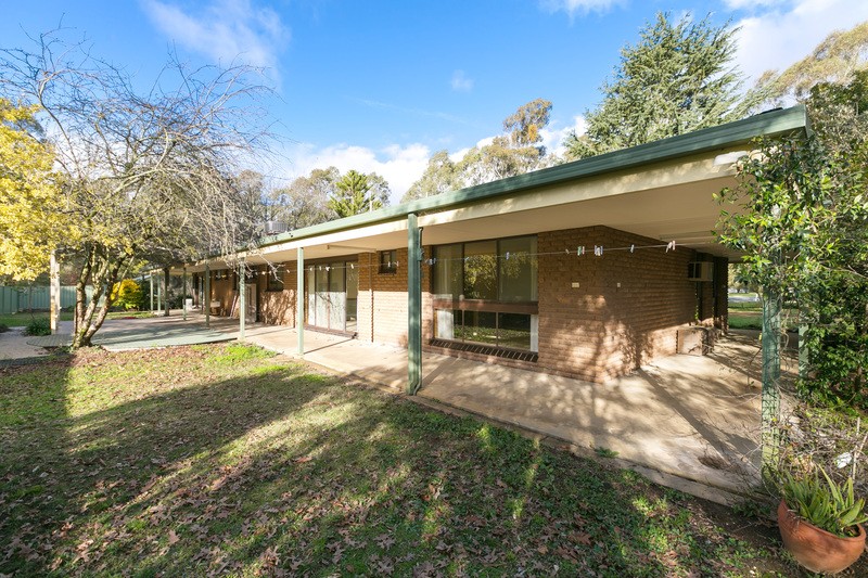 160 Crusoe Road, Kangaroo Flat, VIC 3555