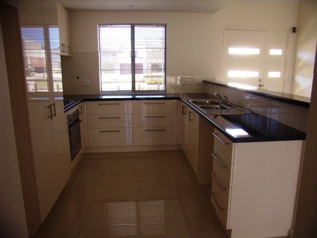 35 ORIENT Circuit, Hillarys, WA 6025