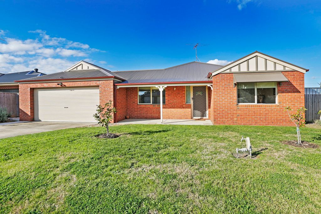 13 Fenwick Fairway, Bannockburn VIC 3331