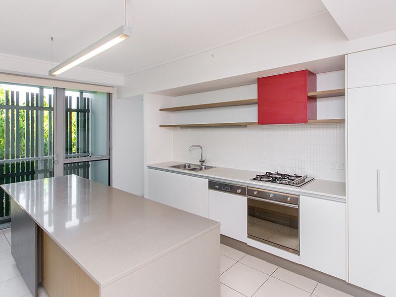326/16 Waterline Crescent, Bulimba, QLD 4171