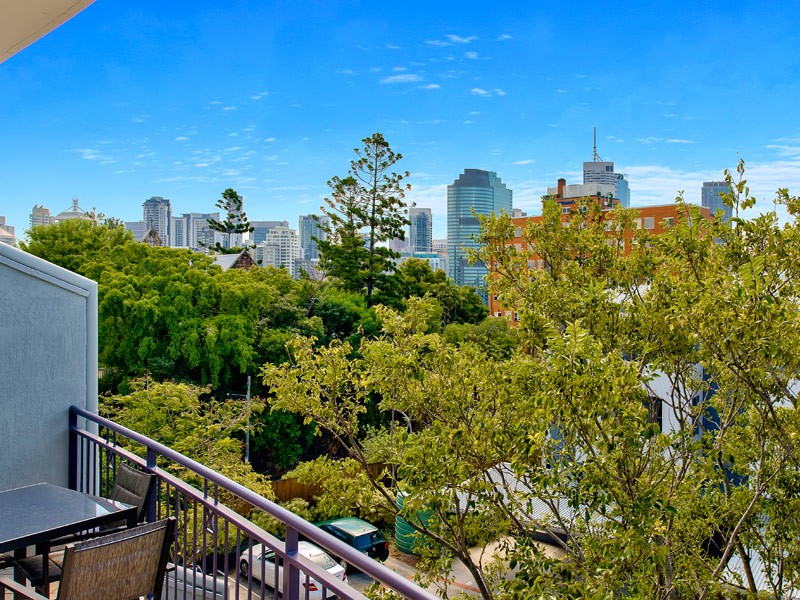 10/446 Main Street, Kangaroo Point, QLD 4169