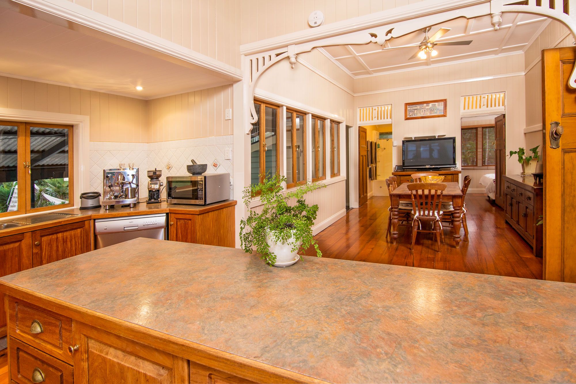 21 Mount Petrie Road, Belmont, QLD 4153