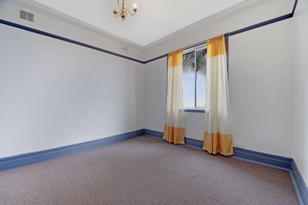 16 Lansdowne Street, Goulburn, NSW 2580