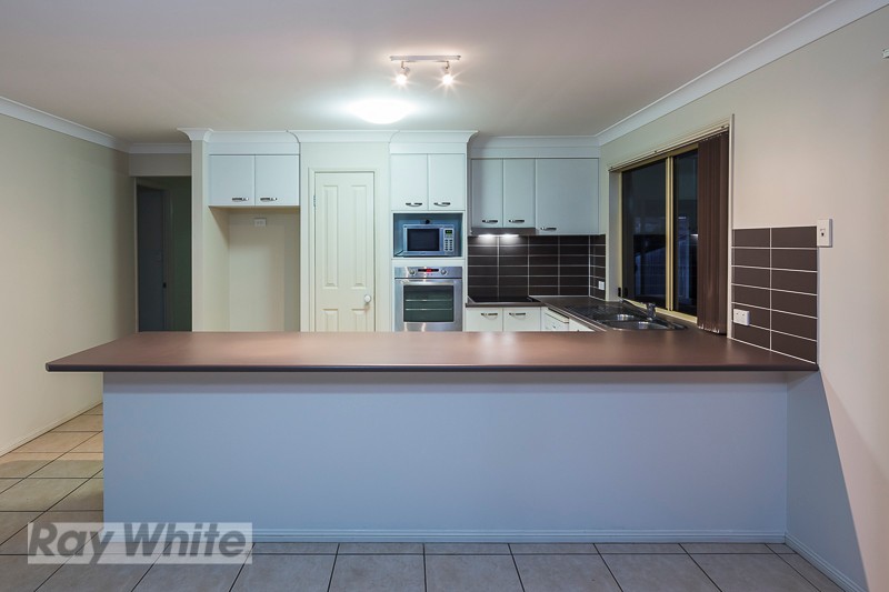 14 Pentecost Place, Redland Bay, QLD 4165