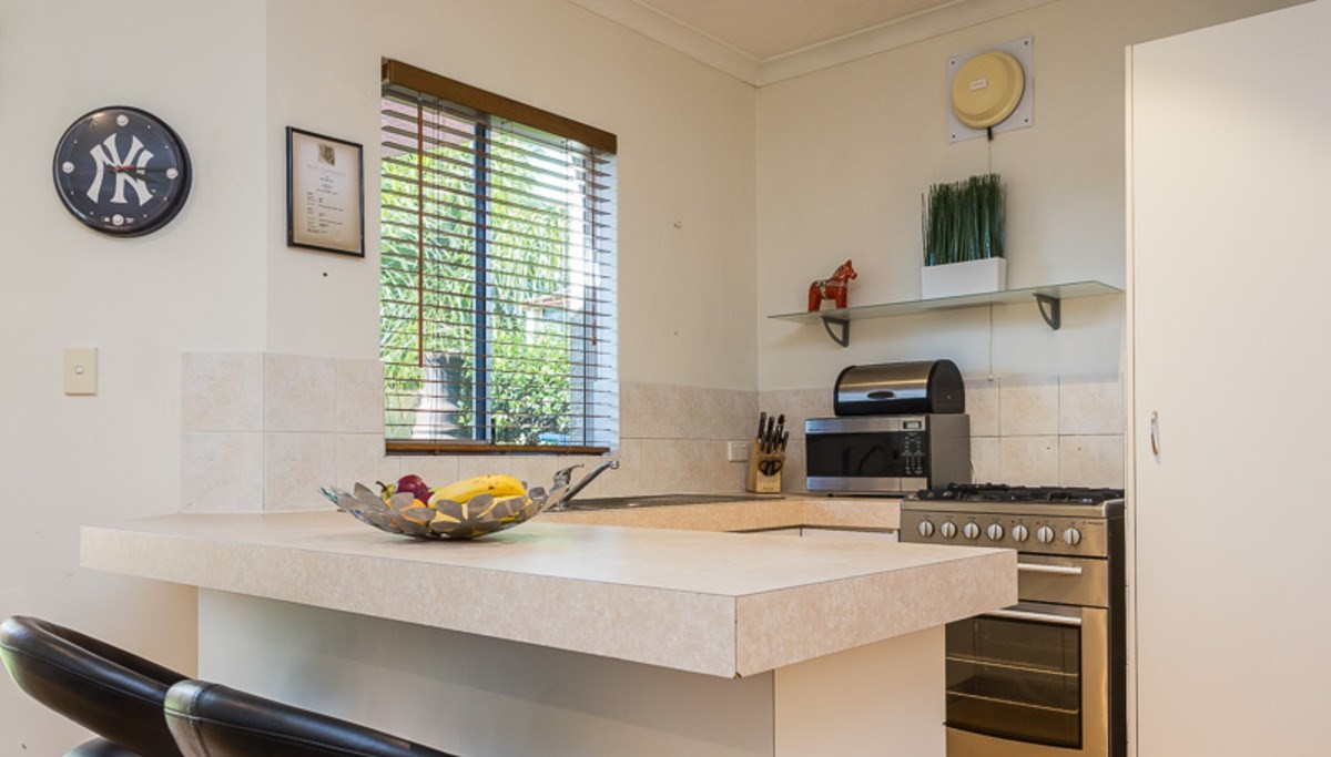 1/11 Waterway Crescent, Ascot, WA 6104