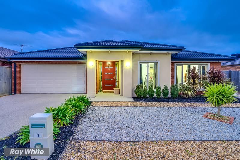 8 Magnetic Avenue, Point Cook VIC 3030