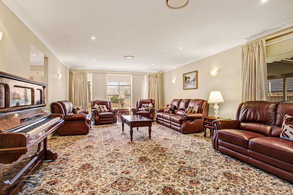 43 Galway Bay Drive, Ashtonfield, NSW 2323
