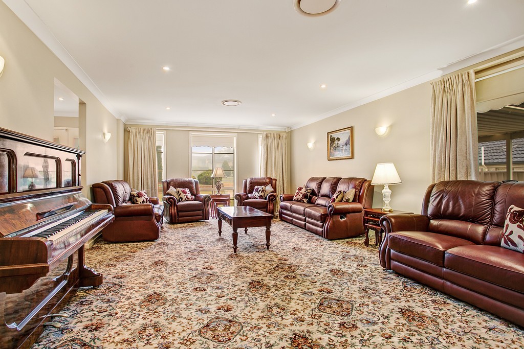 43 Galway Bay Drive, Ashtonfield, NSW 2323