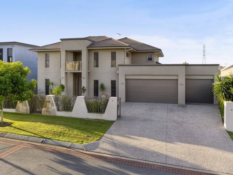 7 Trequanda Place, Bridgeman Downs, QLD 4035