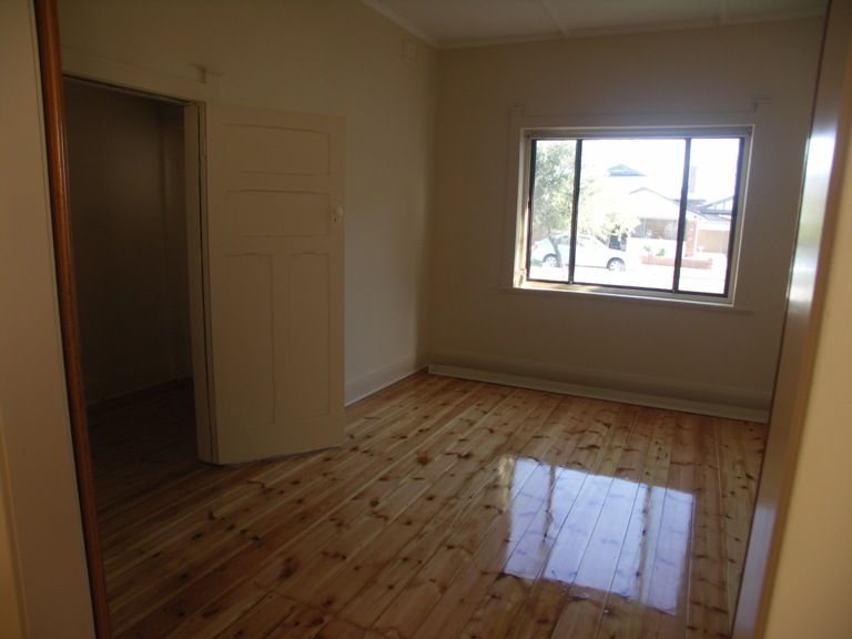 35 Barker Avenue, Findon, SA 5023