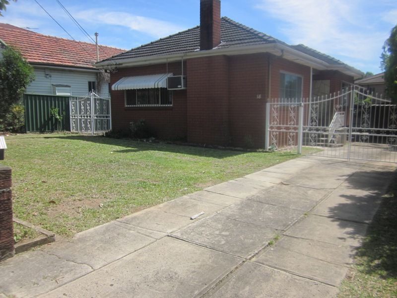 18 Rawson Road, Greenacre, NSW 2190