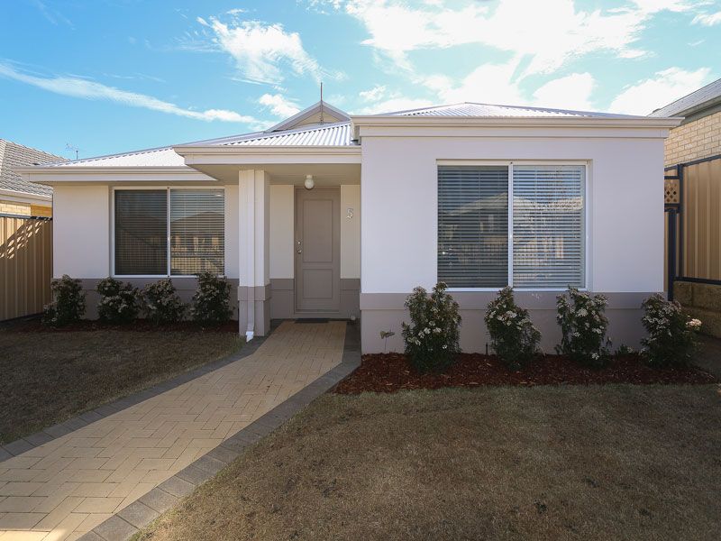 5 Atra Avenue, Tapping, WA 6065