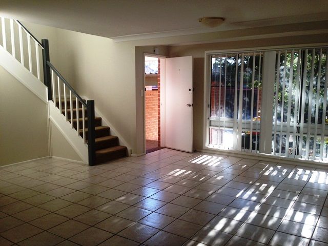 39/6 Jacquinot Place, GLENFIELD, NSW 2167
