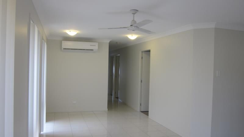 15 Capuchin Court, Dakabin, QLD 4503
