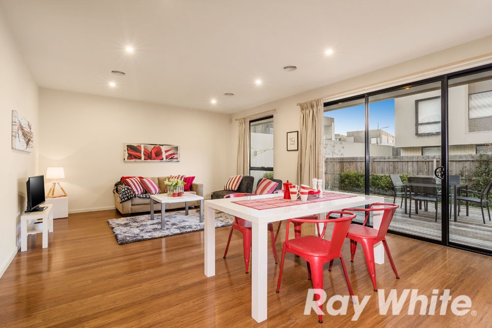 11 Berry Yung Avenue, Burwood, VIC 3125