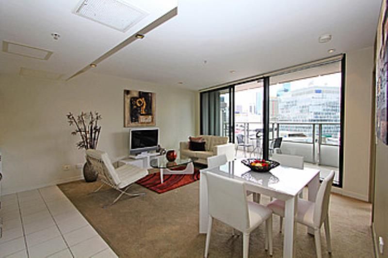 1214/100 Harbour Esplanade, Docklands, VIC 3008