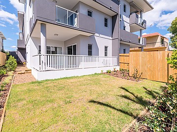 2/12 Noble Street, CLAYFIELD, QLD 4011