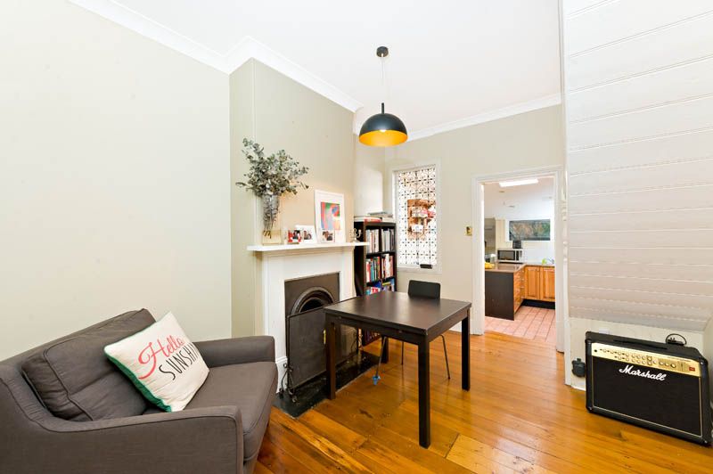 18 Whitehorse Street, Newtown, NSW 2042