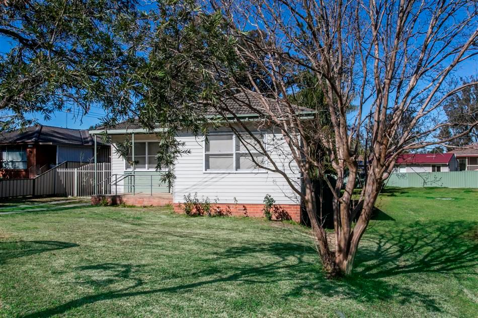 18 Lincoln Drive, Cambridge Park, NSW 2747