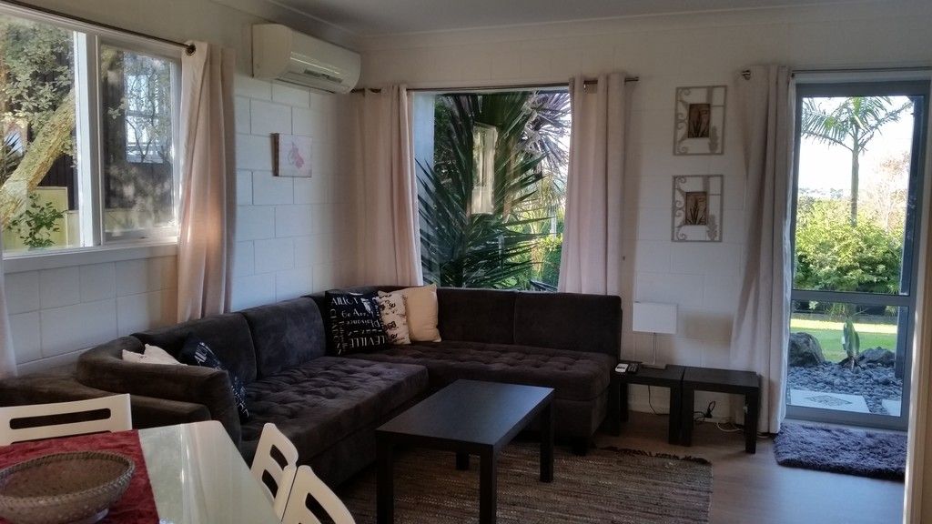 Rothesay Bay, North Shore City