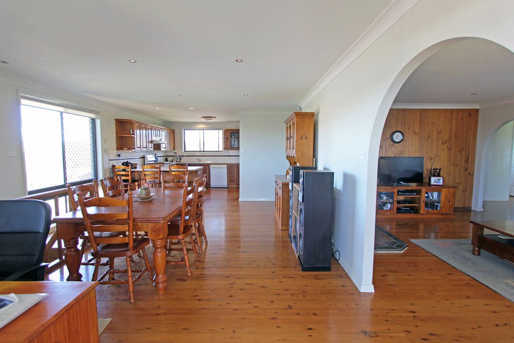 6 Manor Close, Wyong, NSW 2259