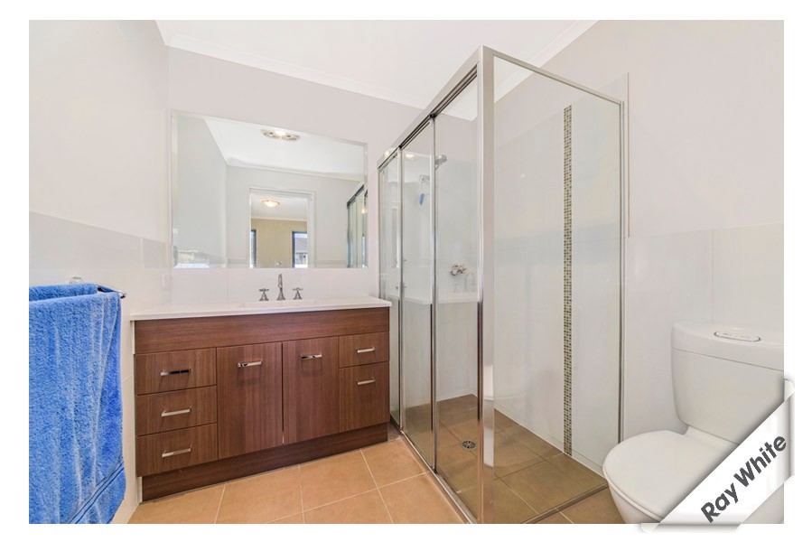 8/43-47 Hutchison Circuit, Crestwood, NSW 2620