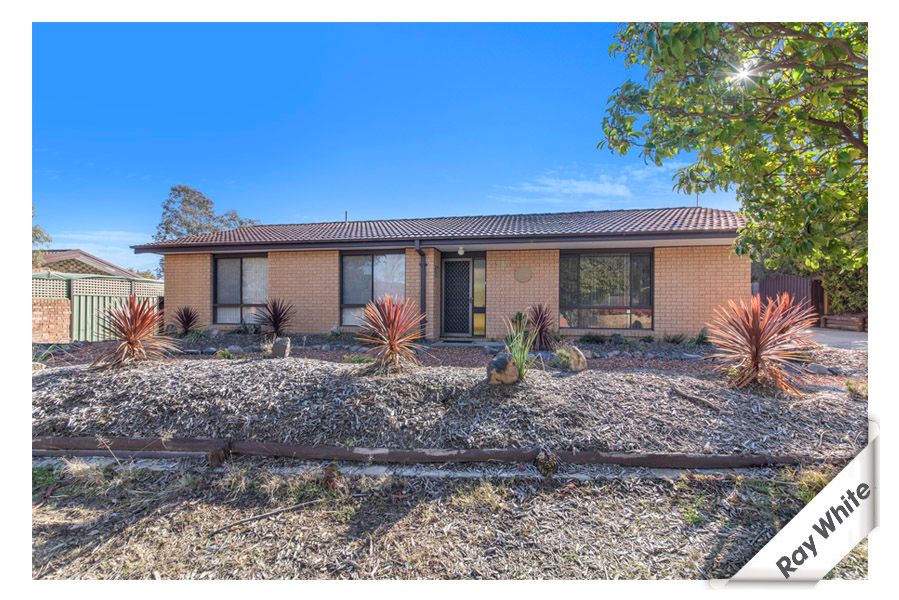 11 Twamley Crescent, Chisholm, ACT 2905