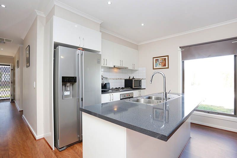 1 Persimmon Way, Doreen, VIC 3754