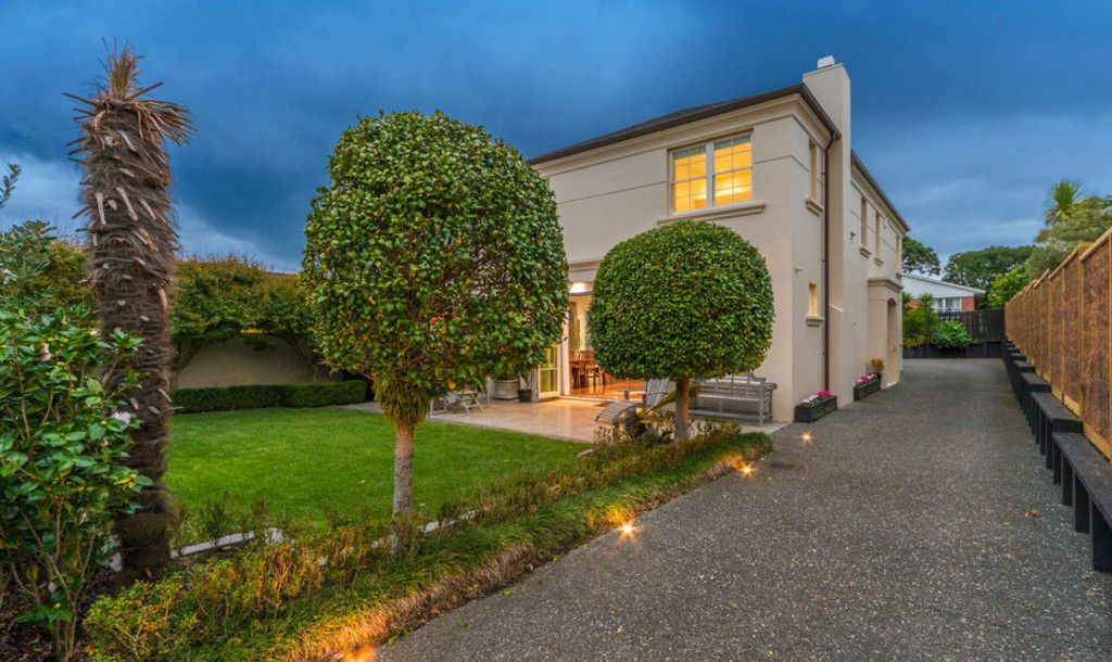 17 Rewiti Avenue, Takapuna, North Shore City