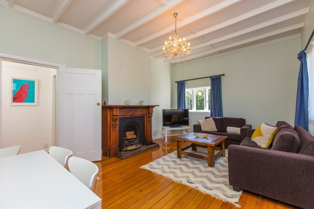 33 Hutchinson Avenue, New Lynn, Waitakere City