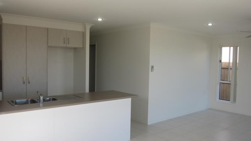 27 Saddleback Drive, Redbank Plains, QLD 4301