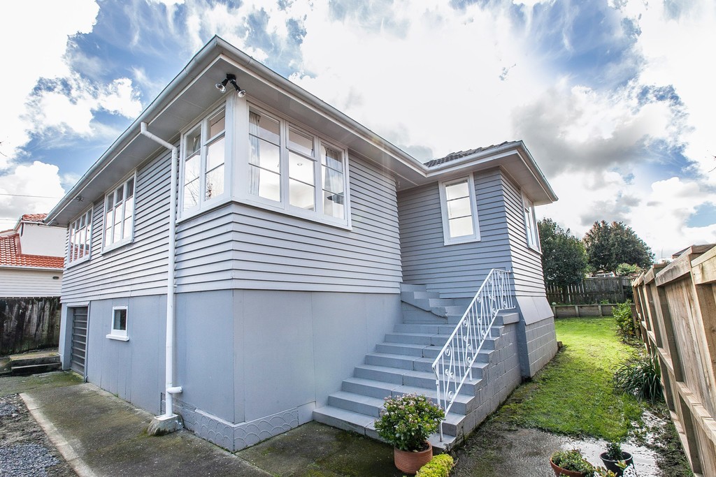 1 Raven Avenue, Mount Roskill, Auckland City