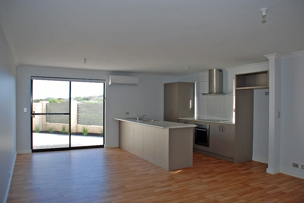 V8, 5 Moonlight Crescent, Jurien Bay, WA 6516