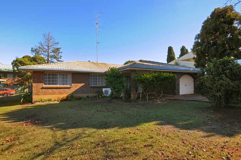 7 Behland Street, Kearneys Spring QLD 4350