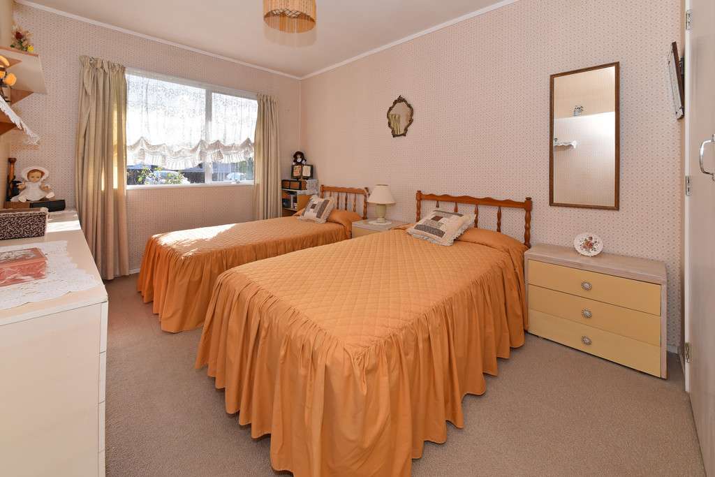 4/17 Russell Road photo 2