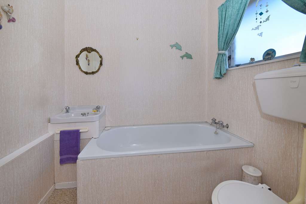 4/17 Russell Road photo 4