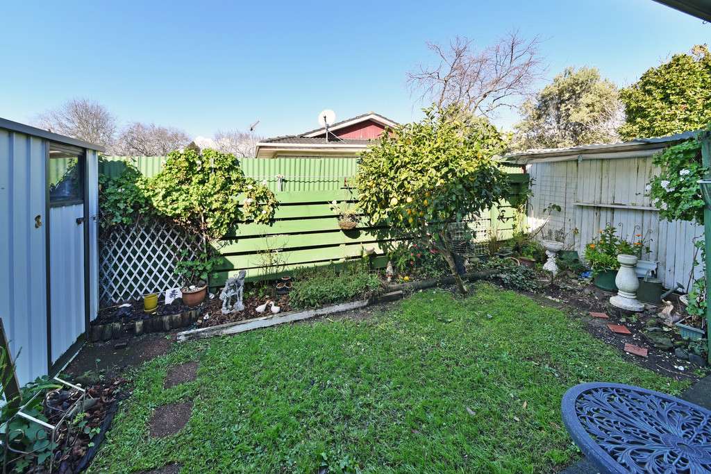 4/17 Russell Road photo 5