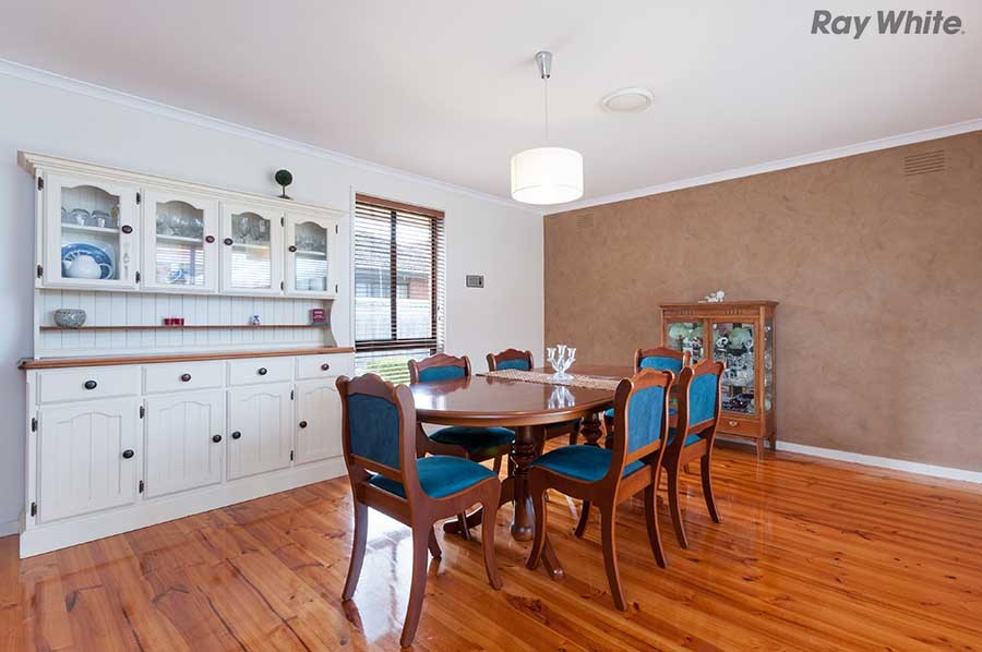 6 Lago Close, Keilor Downs, VIC 3038