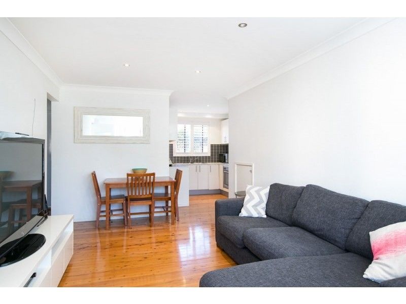 16 Bath Street, Thirroul NSW 2515