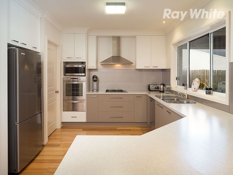 17 Treecreeper Street, Thurgoona, NSW 2640