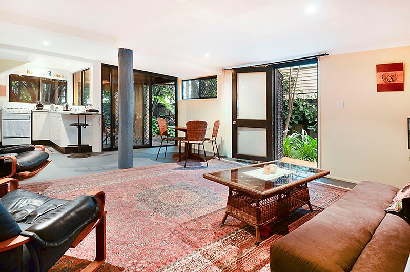 84 Nudgee Road, Hamilton, QLD 4007