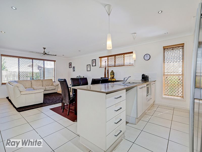 9 Sears Parade, North Lakes, QLD 4509