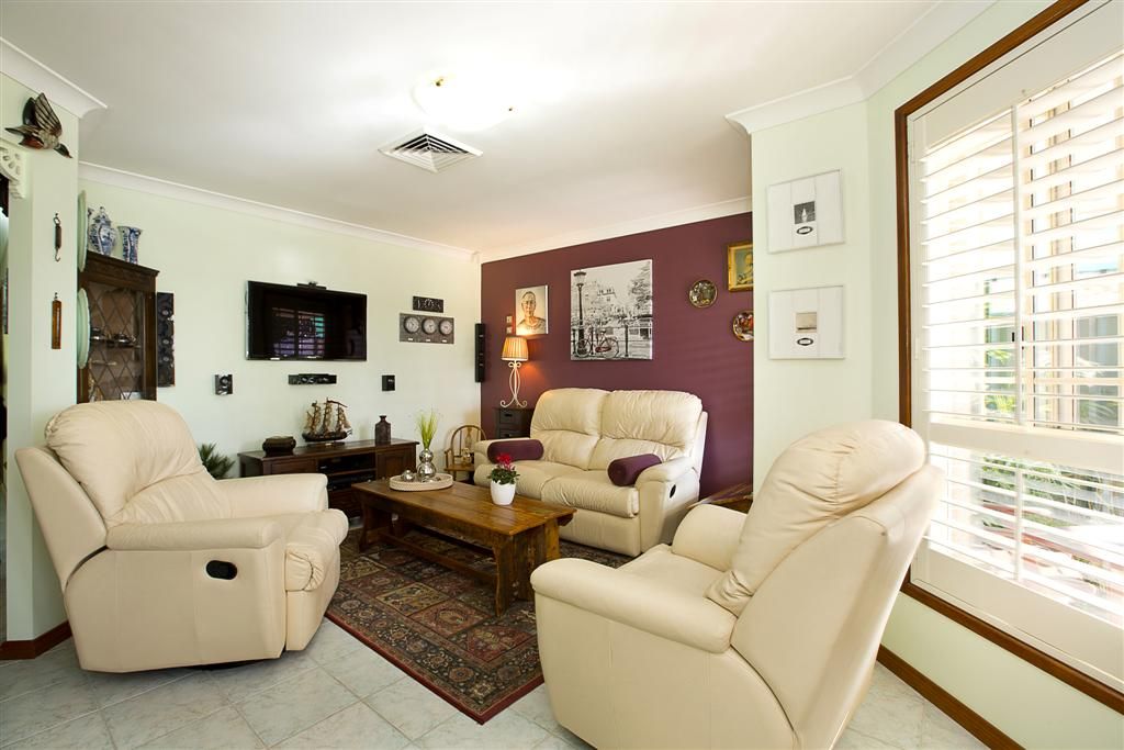 16 Kenneth Slessor Drive, Glenmore Park, NSW 2745