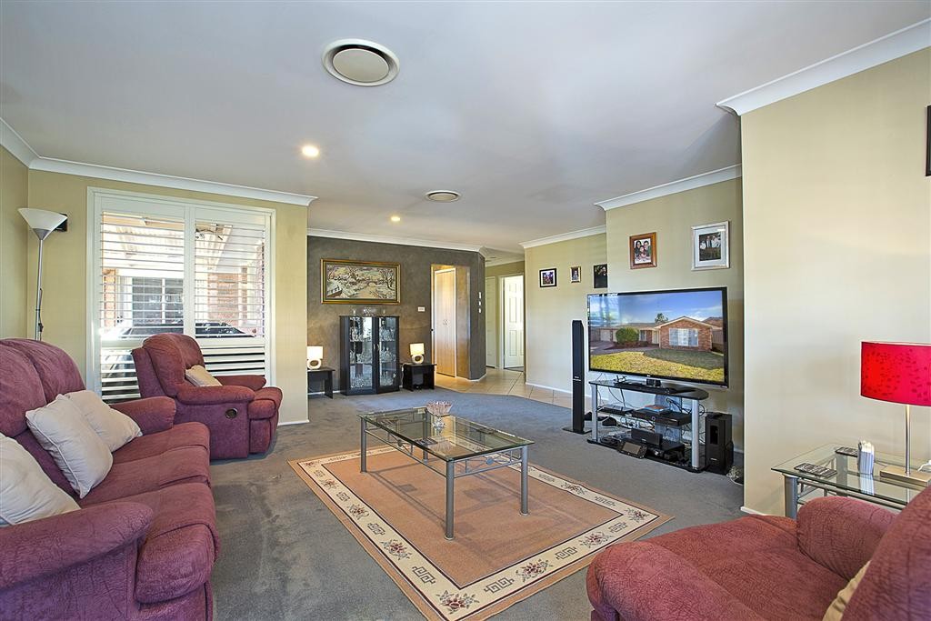 2 Aster Close, Glenmore Park, NSW 2745