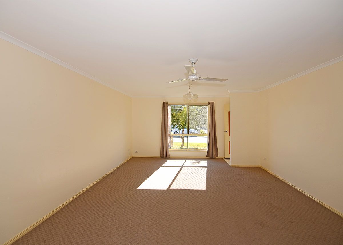 7 Satinay Street, Urangan, QLD 4655