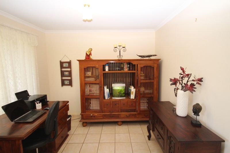 27 Mountainview Place, Glass House Mountains, QLD 4518