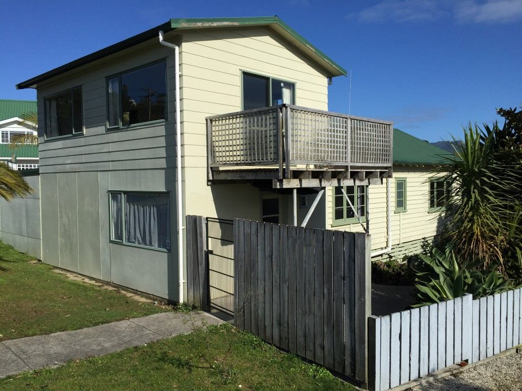 51 Government Road, Raglan, Waikato District