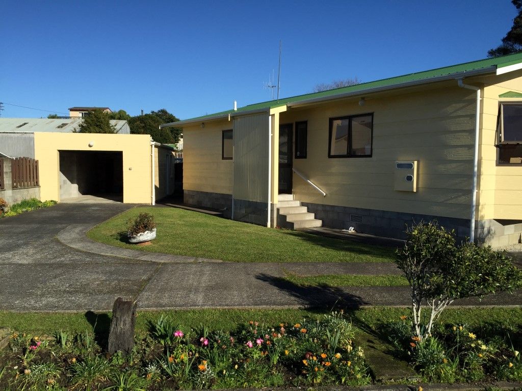 8 John Street, Raglan, Waikato District