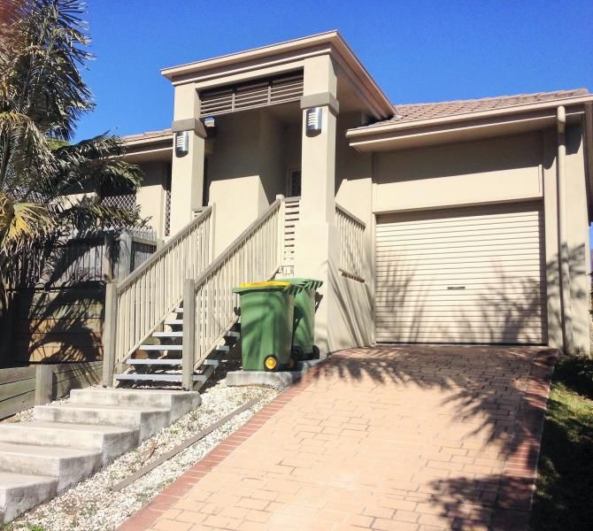 8 Periwinkle Lane, Springfield Lakes, QLD 4300