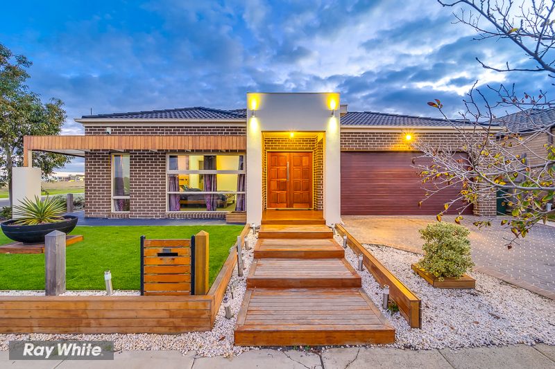 32 Hanworth Avenue, Williams Landing VIC 3027